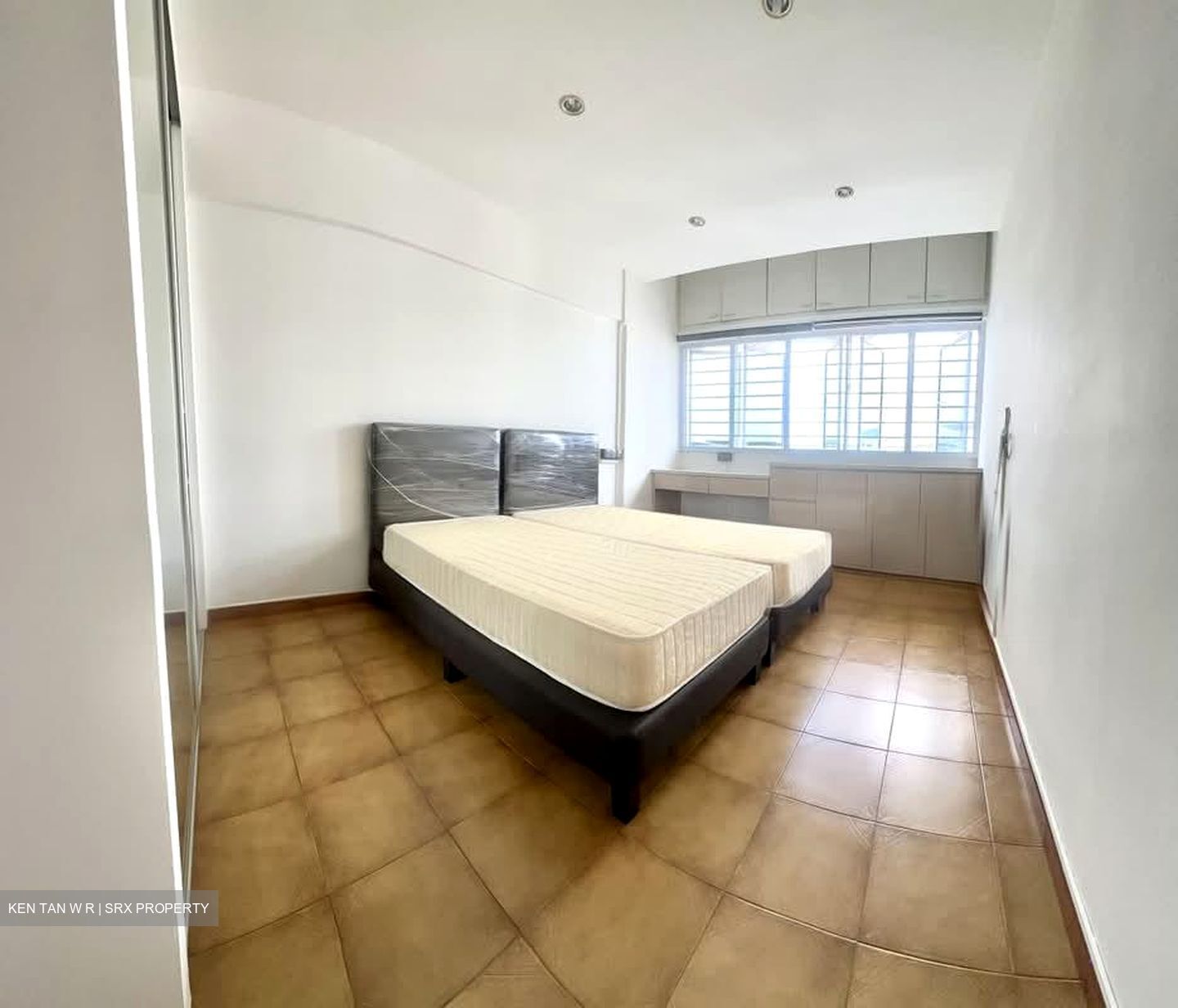 Blk 260 Tampines Street 21 (Tampines), HDB 5 Rooms #604880131